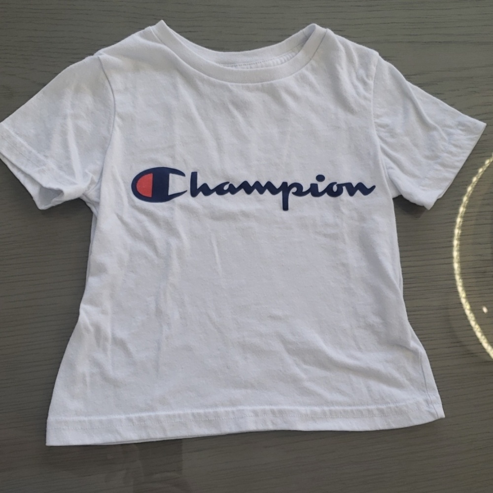 Champion tshirt